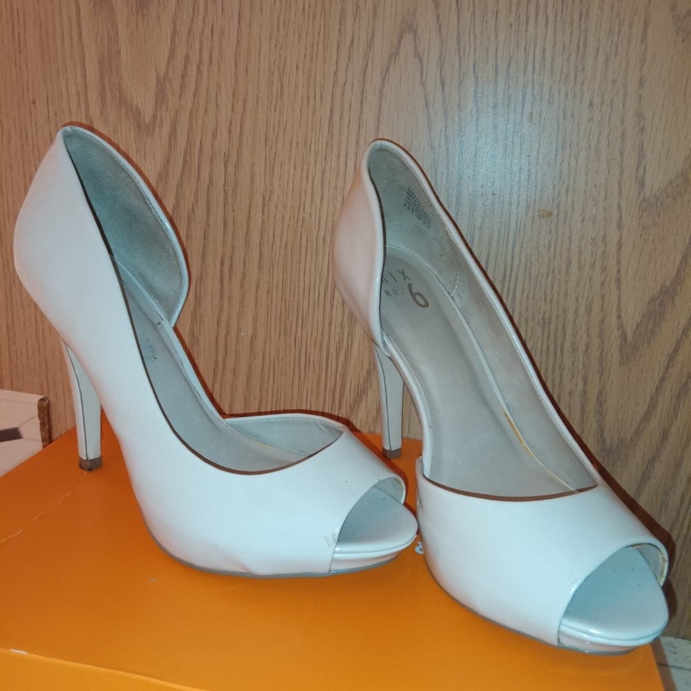 Shoe